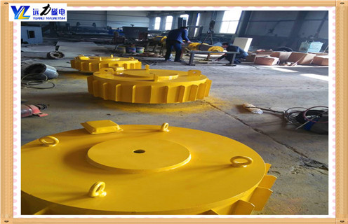 浙江盤(pán)式電磁除鐵器安裝效果 浙江盤(pán)式電磁除鐵器安裝效果