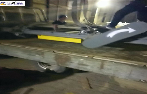 電磁自卸式除鐵器，青海自卸式電磁鐵除鐵器的安裝方式國(guó)家標(biāo)準(zhǔn)_青海自卸式電磁鐵除鐵器的安裝方式廠家配件_型號(hào)及工作視頻 