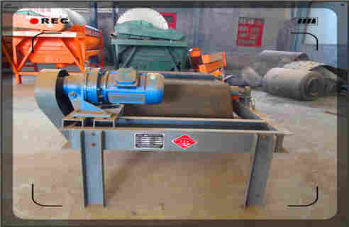 自卸式皮帶電磁除鐵器，天津RCDD-12自卸式皮帶電磁除鐵器電流_天津RCDD-12自卸式皮帶電磁除鐵器廠家配件_型號(hào)及工作視頻