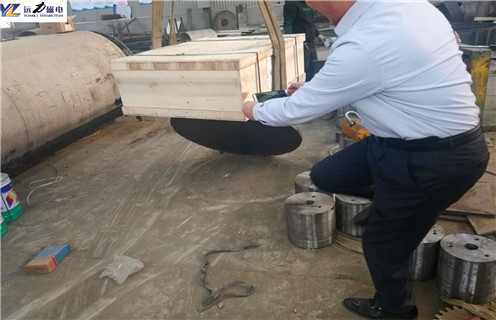 永磁除鐵器，15mm厚度的永磁除鐵器知識(shí)參數(shù)_內(nèi)部磁塊安裝方法_15mm厚度的永磁除鐵器型號(hào)價(jià)格