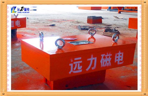 懸掛式永磁除鐵器，遼寧懸掛式永磁除鐵器廠家知識(shí)參數(shù)_內(nèi)部磁塊安裝方法_遼寧懸掛式永磁除鐵器廠家型號(hào)價(jià)格