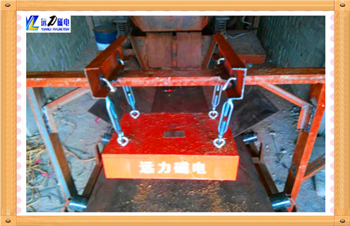 永磁除鐵器,懸掛式永磁除鐵器大型生產(chǎn)廠家知識參數(shù)_內(nèi)部磁塊安裝方法_懸掛式永磁除鐵器大型生產(chǎn)廠家型號價格 永磁除鐵器,懸掛式永磁除鐵器大型生產(chǎn)廠家知識參數(shù)_內(nèi)部磁塊安裝方法_懸掛式永磁除鐵器大型生產(chǎn)廠家型號價格