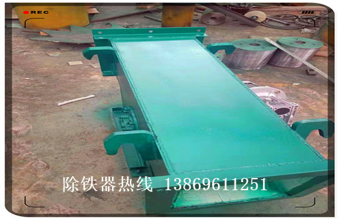 管道式液體除鐵器，上海管道式液體除鐵器_遠(yuǎn)力上海管道式液體除鐵器應(yīng)用安裝示意圖型12000高斯_可定制工作原理 