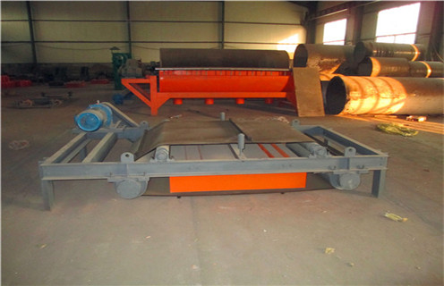 自卸式永磁除鐵器， 山東懸掛式自卸永磁除鐵器_技術(shù)參數(shù)_山東懸掛式自卸永磁除鐵器價(jià)格磁塊安裝方式_如何換帶