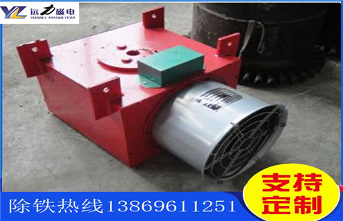 風冷電磁除鐵器，西藏風冷電磁除鐵器公司_技術(shù)參數(shù)_西藏風冷電磁除鐵器公司價格工作原理_國家標準生產(chǎn)廠家